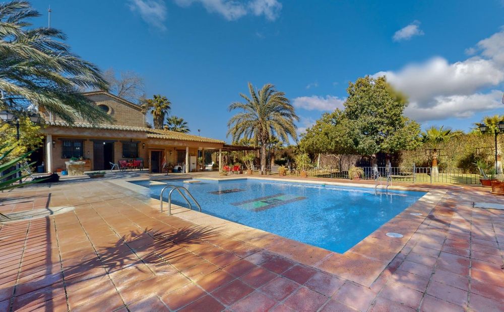 House | Resale in Antequera in Antequera, Costa del Sol - Main property photo