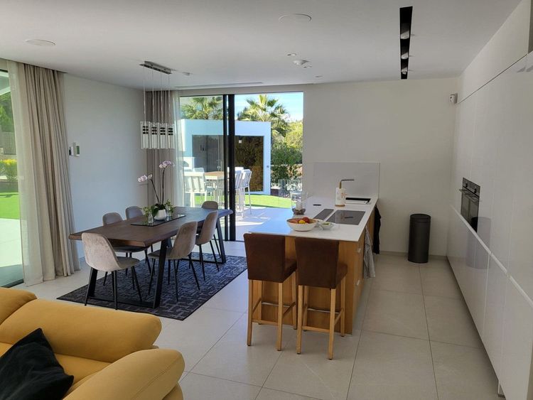House | Resale in Orihuela in Costa Blanca - Photo 5