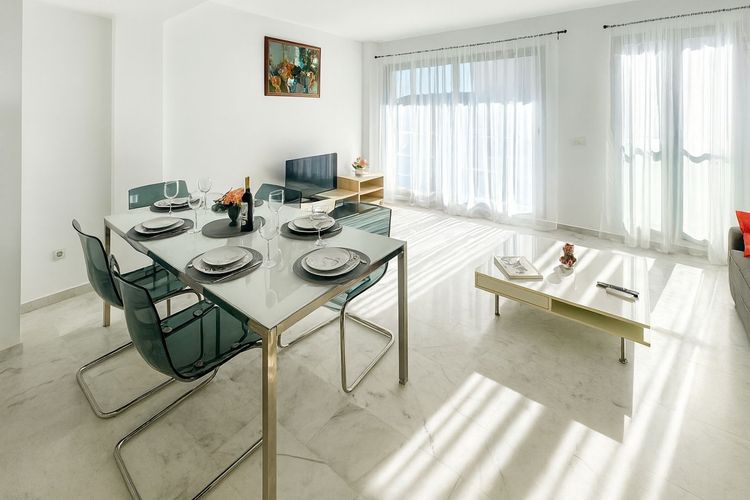 Apartment | Resale in Riviera del Sol in Riviera del Sol, Costa del Sol - Photo 3