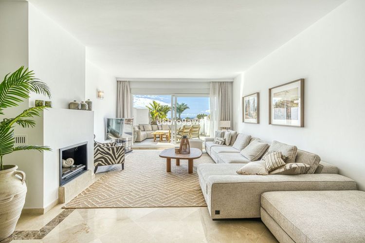 Apartment | Resale in Marbella in Marbella Others, Costa del Sol - Photo 4