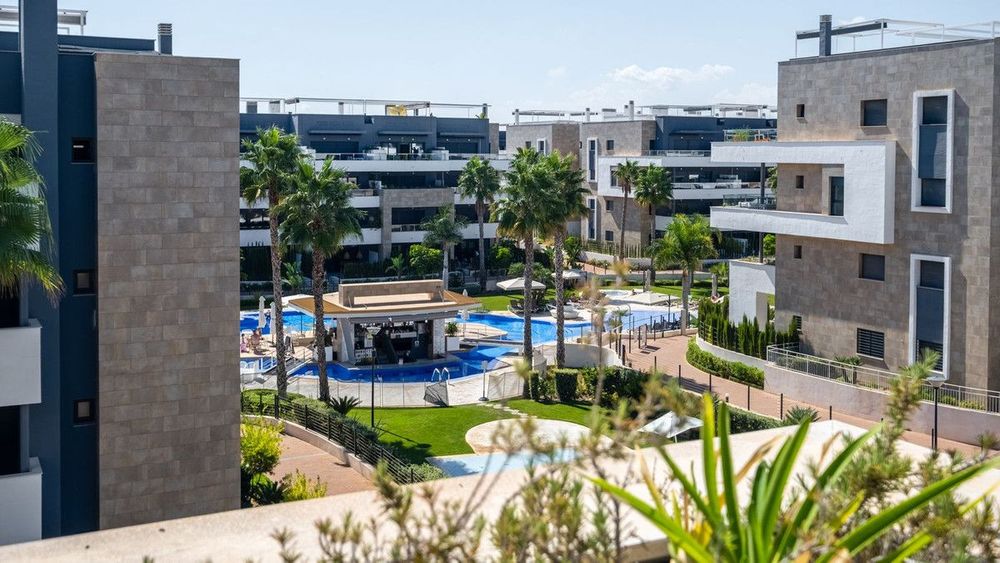 Penthouse | Resale in Playa Flamenca in Playa Flamenca, Costa Blanca - Main property photo