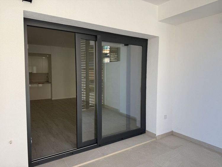 Apartment | Resale in Estepona in Estepona, Costa del Sol - Photo 5