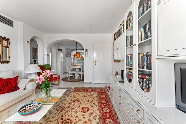 Apartment | Resale in Miraflores in Miraflores, Costa del Sol - Photo 4