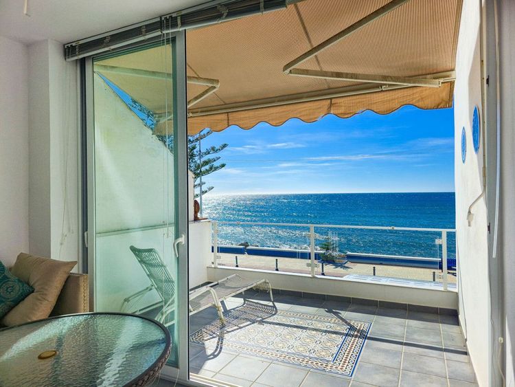 House | Resale in Lagos - Development photo 1