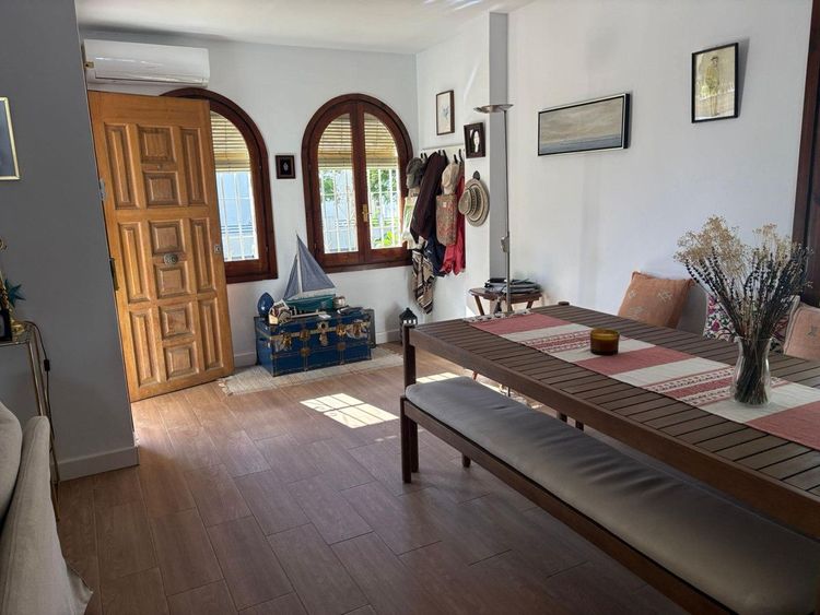 House | Resale in La Colina in La Colina, Costa del Sol - Photo 2