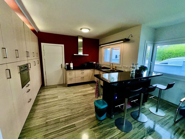 House | Resale in San Pedro de Alcántara in San Pedro de Alcántara Others, Costa del Sol - Photo 5