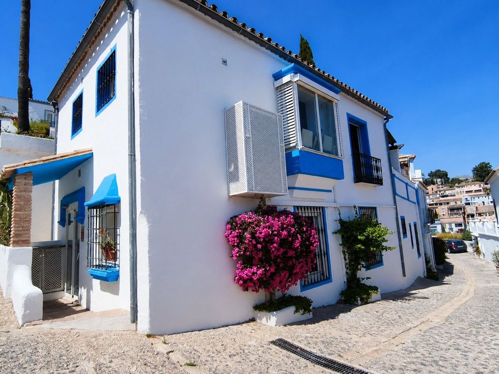 House | Resale in El Madroñal in El Madroñal, Costa del Sol - Main property photo