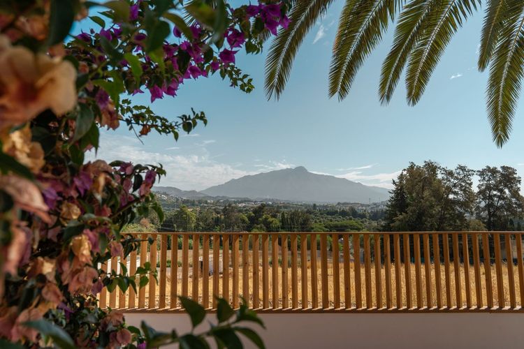 House | Resale in Guadalmina Alta in Guadalmina Alta, Costa del Sol - Photo 5