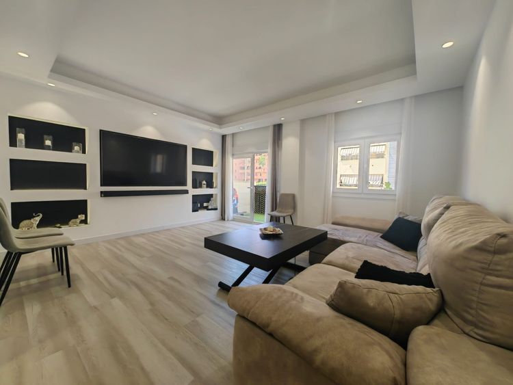 listing card gallery