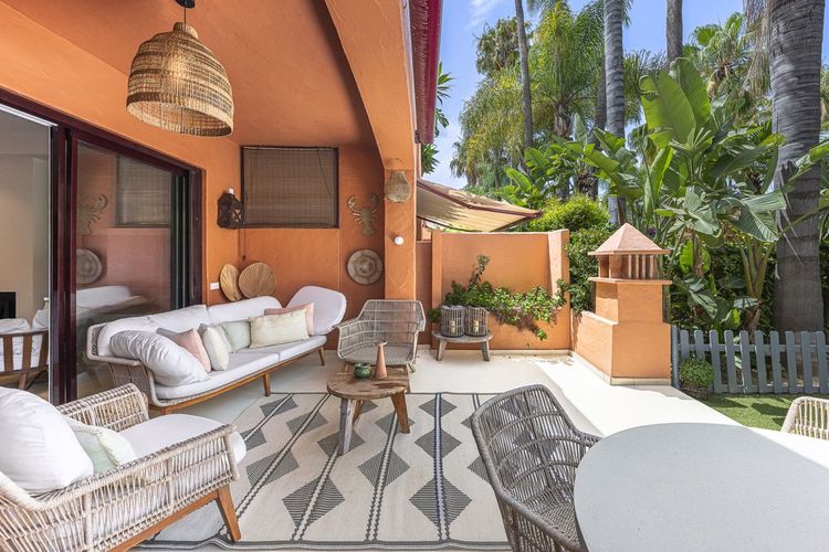 House | Resale in The Golden Mile in The Golden Mile, Costa del Sol - Photo 5
