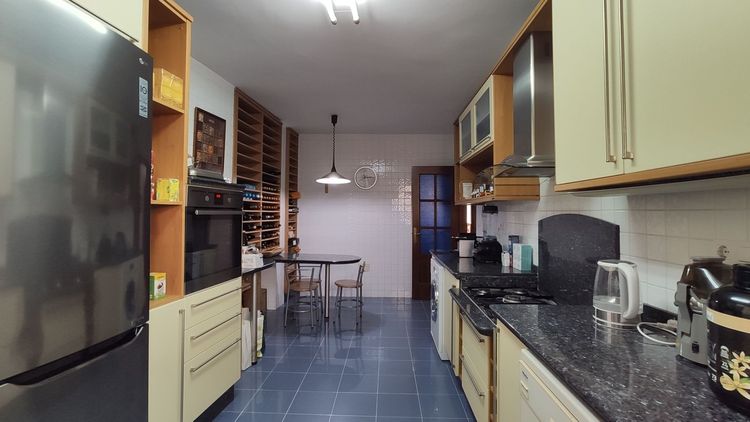 House | Resale in Pizarra in Pizarra, Costa del Sol - Photo 5