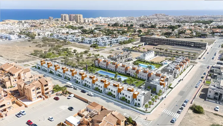 Residencial La Isla III in Torrevieja, Costa Blanca - Photo 2