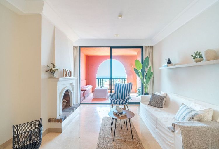 Penthouse | Resale in Calahonda - Development photo 1