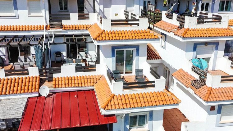 Apartment | Resale in La Duquesa in La Duquesa, Costa del Sol - Photo 3