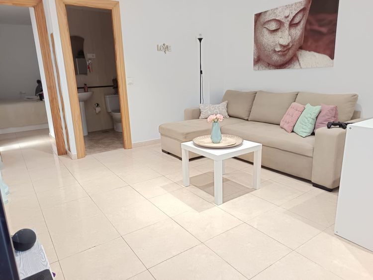 Apartment | Resale in Torremolinos Centro in Torremolinos Centro, Costa del Sol - Photo 2