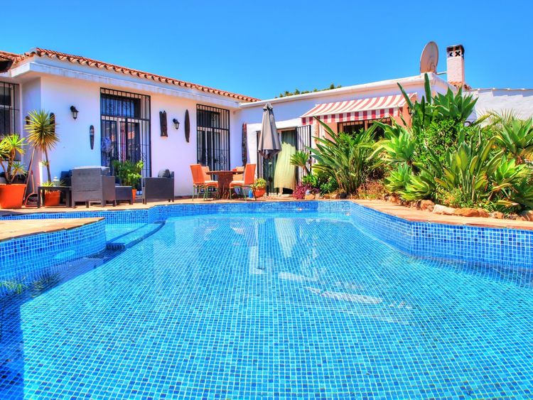 House | Resale in Estepona - Development photo 1