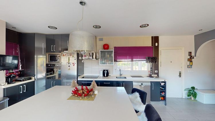 House | Resale in Benajarafe in Benajarafe, Costa del Sol - Photo 4