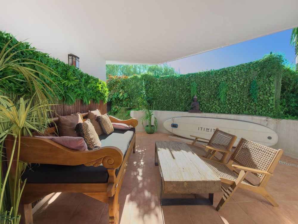 Apartment | Resale in Elviria in Elviria, Costa del Sol - Main property photo