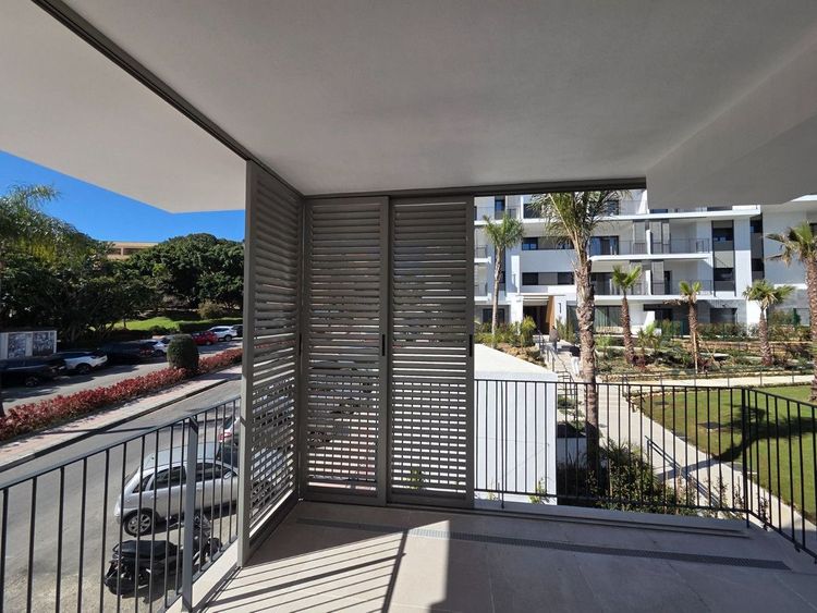 Apartment | Resale in Estepona in Estepona, Costa del Sol - Photo 5