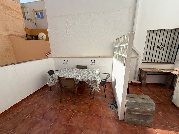 Apartment | Resale in Caleta de Vélez in Caleta de Vélez, Costa del Sol - Photo 5