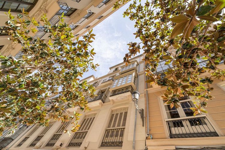 Apartment | Resale in Málaga Centro in Málaga Centro, Costa del Sol - Photo 2