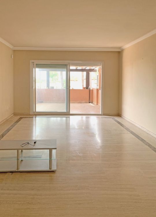 Penthouse | Resale in Puerto Banús in Puerto Banús, Costa del Sol - Photo 5