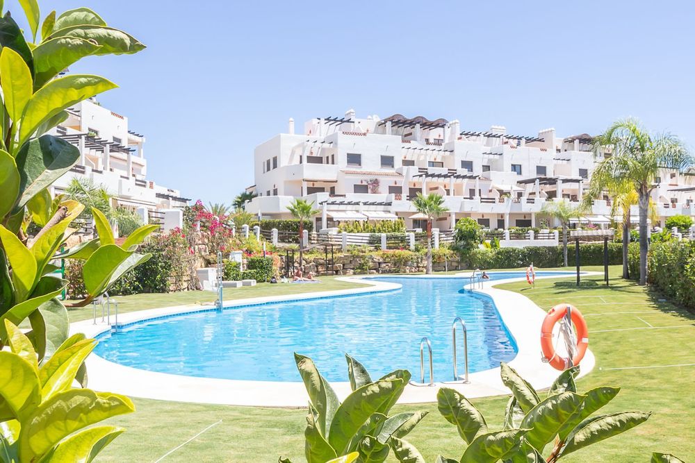 Apartment | Resale in Estepona in Estepona, Costa del Sol - Main property photo