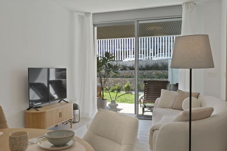 Apartment | Resale in Elviria in Elviria, Costa del Sol - Photo 5