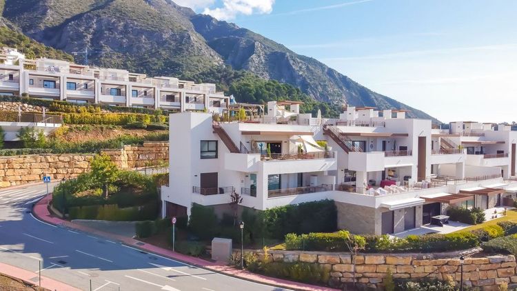 Penthouse | Resale in Istán in Istán, Ojén, Costa del Sol - Photo 2