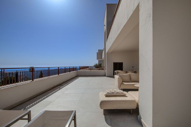 Apartment | Resale in Istán - Development photo 1