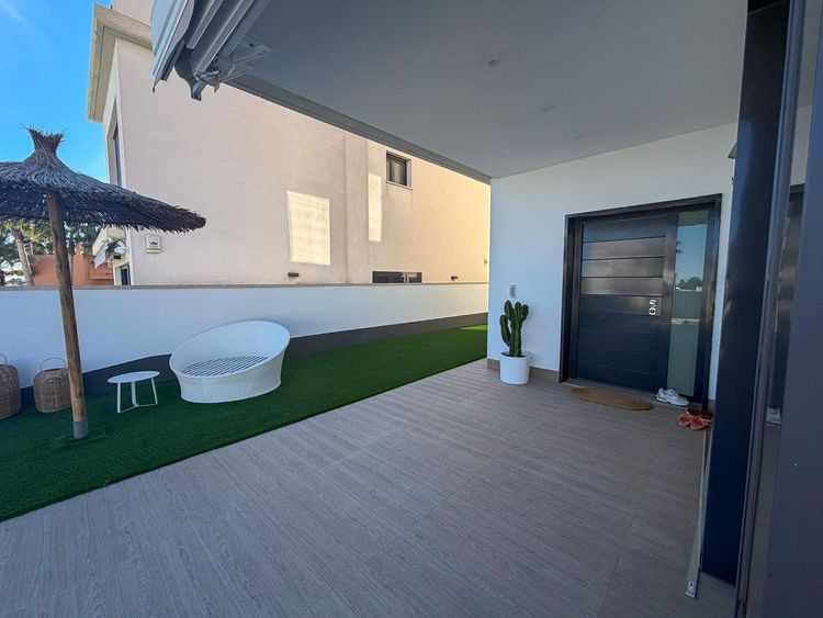 House | Resale in San Miguel de Salinas in San Miguel de Salinas, Costa Blanca - Photo 5