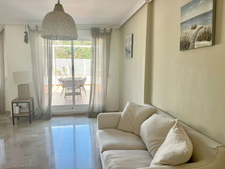 House | Resale in Bel Air - Development photo 1
