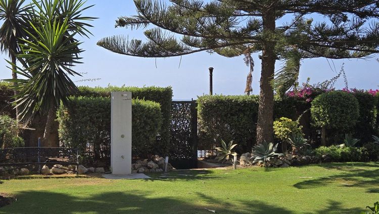 Apartment | Resale in Puerto Banús in Puerto Banús, Costa del Sol - Photo 2