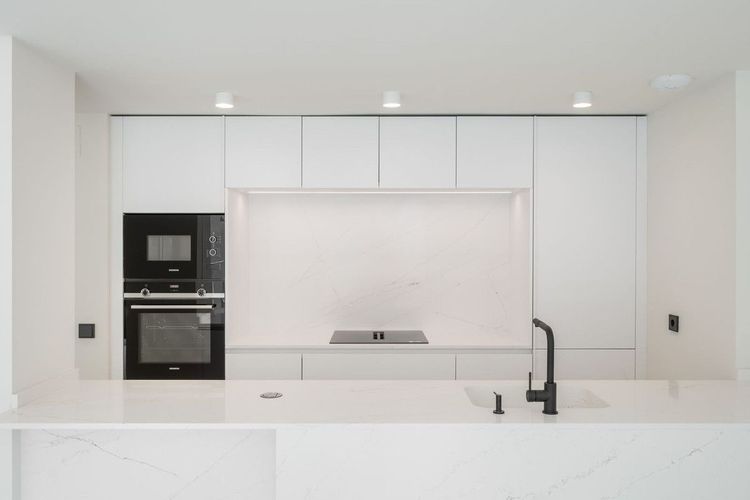 Apartment | Resale in Marbella in Marbella Others, Costa del Sol - Photo 4