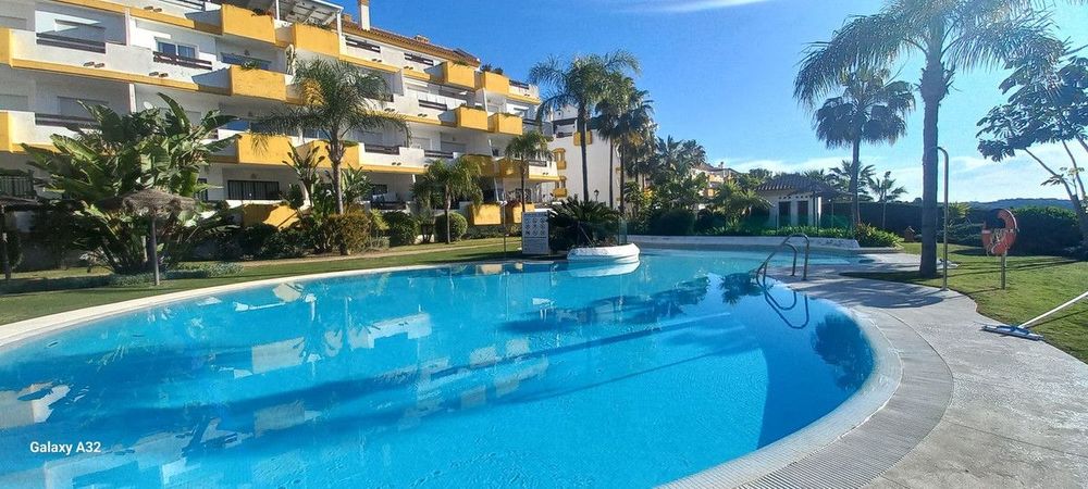 Apartment | Resale in Calanova Golf in Calanova Golf, Costa del Sol - Main property photo
