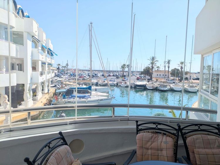 Apartment | Resale in Benalmadena in Benalmadena Others, Costa del Sol - Photo 2