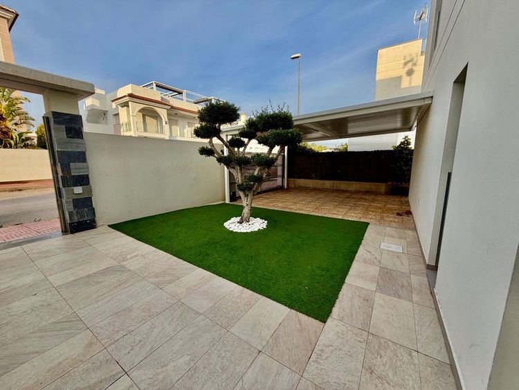 House | Resale in Rojales in Rojales, Costa Blanca - Photo 4