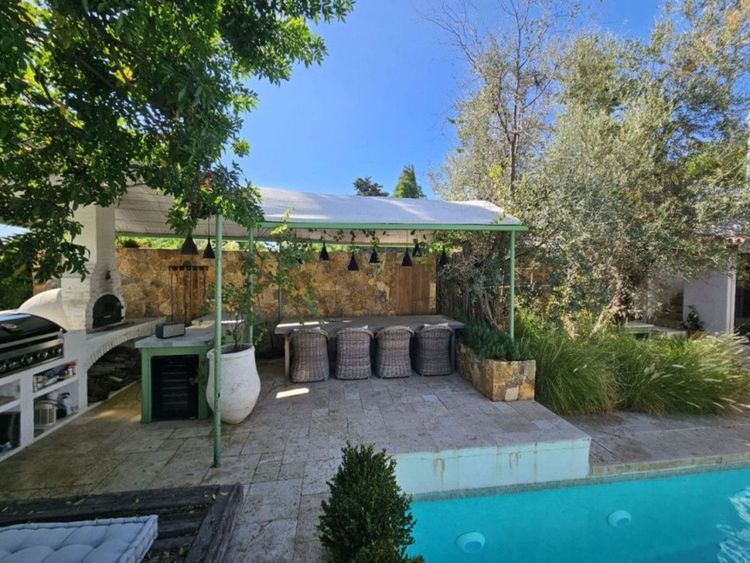House | Resale in Marbella in Marbella Others, Costa del Sol - Photo 2