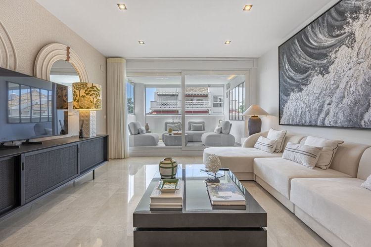Apartment | Resale in The Golden Mile in The Golden Mile, Costa del Sol - Photo 4