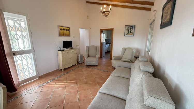 House | Resale in Coín in Coín, Costa del Sol - Photo 5