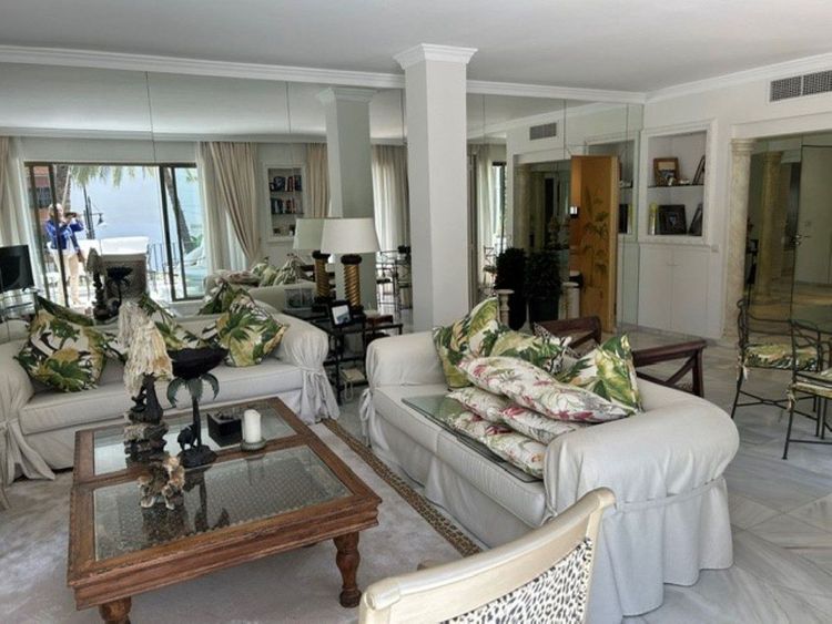 Apartment | Resale in Puerto Banús in Puerto Banús, Costa del Sol - Photo 3