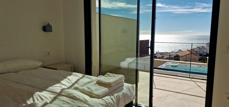 House | Resale in Torrox Costa in Torrox Costa, Costa del Sol - Photo 5