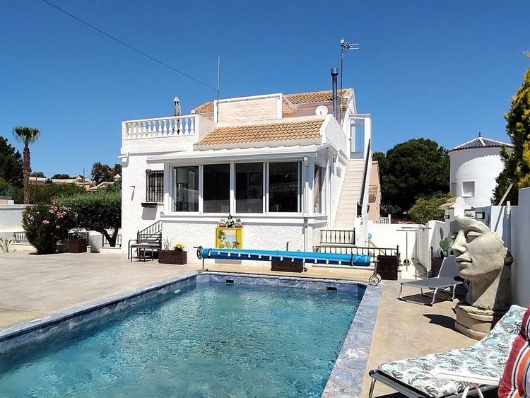 House | Resale in Torremendo in Torremendo, Costa Blanca - Photo 2