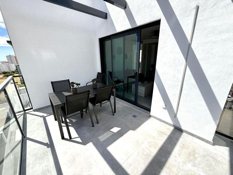 Apartment | Resale in Fuengirola in Fuengirola Others, Costa del Sol - Photo 5