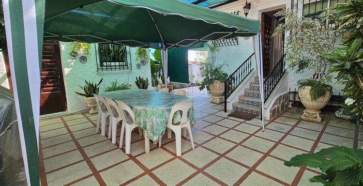 House | Resale in Torre de Benagalbón in Torre de Benagalbón, Costa del Sol - Photo 3
