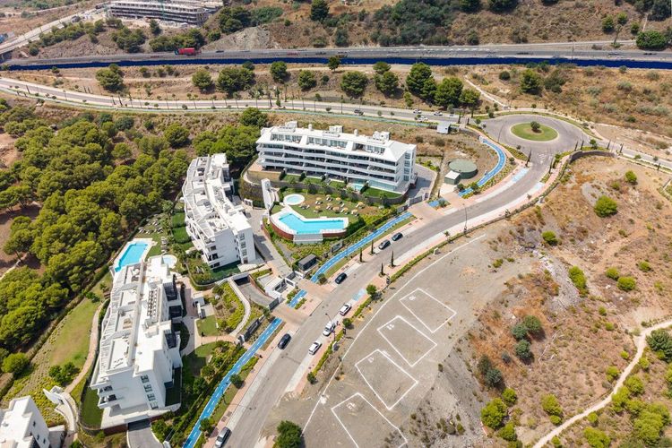Apartment | Resale in Fuengirola in Fuengirola Others, Costa del Sol - Photo 3