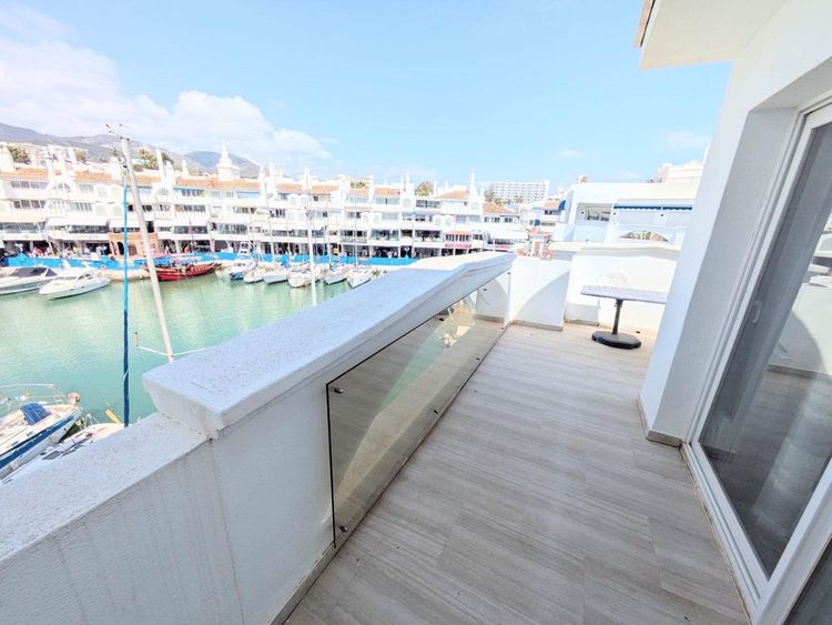 Apartment | Resale in Benalmadena in Benalmadena Others, Costa del Sol - Photo 5