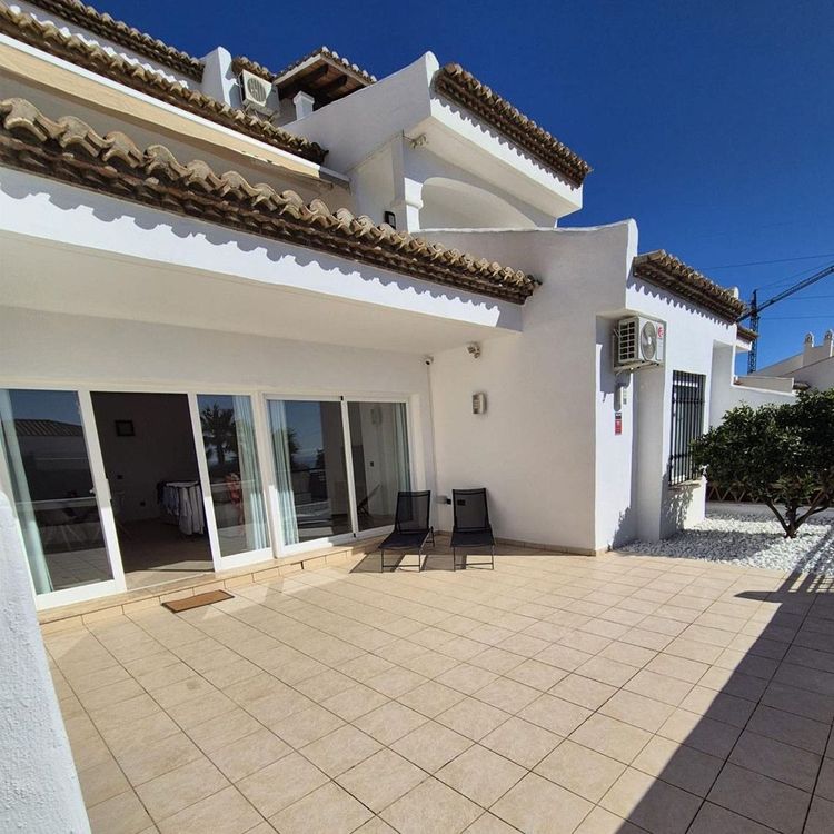 Apartment | Resale in Benalmadena in Benalmadena Others, Costa del Sol - Photo 5