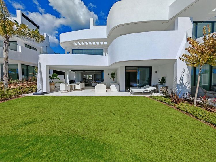 Apartment | Resale in Marbella - Development photo 1
