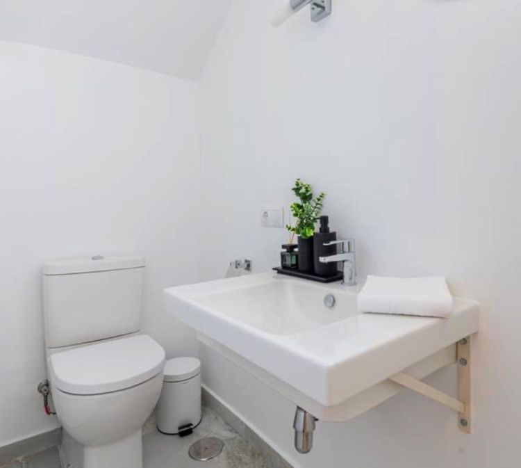 Penthouse | Resale in Nueva Andalucía in Nueva Andalucía Others, Costa del Sol - Photo 5